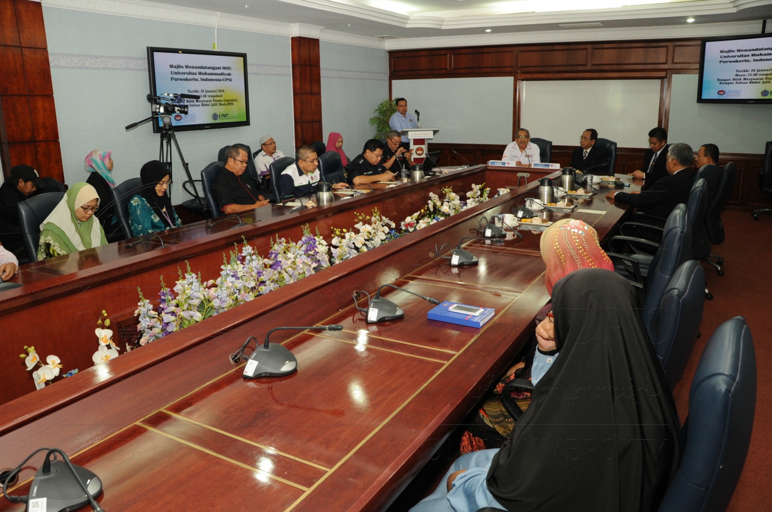 PRO16 6 Mou HAS 7952